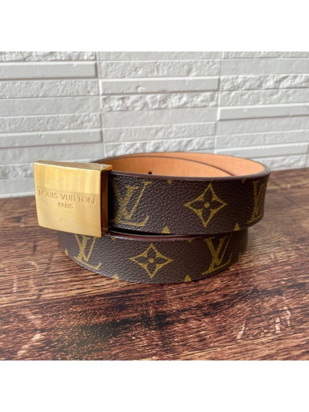 Louis Vuitton Leather Monogram Ceinture Belt Gold
